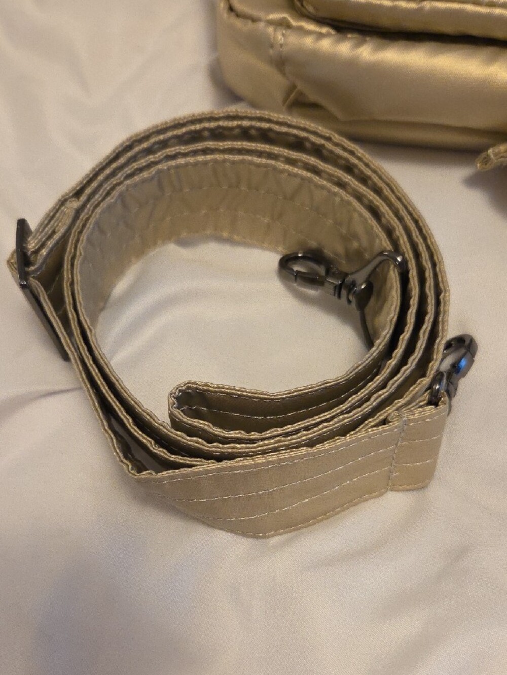 Lug Sidecar Metallic Gold Crossbody Bag - Picture 7 of 8